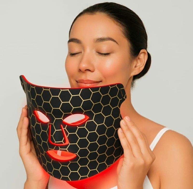 NuroDerma Red Light Face Mask